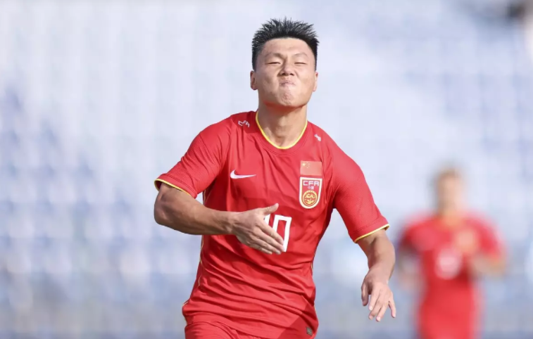 国际比赛日菲尼克斯太阳调整名单以备亚冠，完成体检环节打磨，管理层满意，资深球员宣示担当